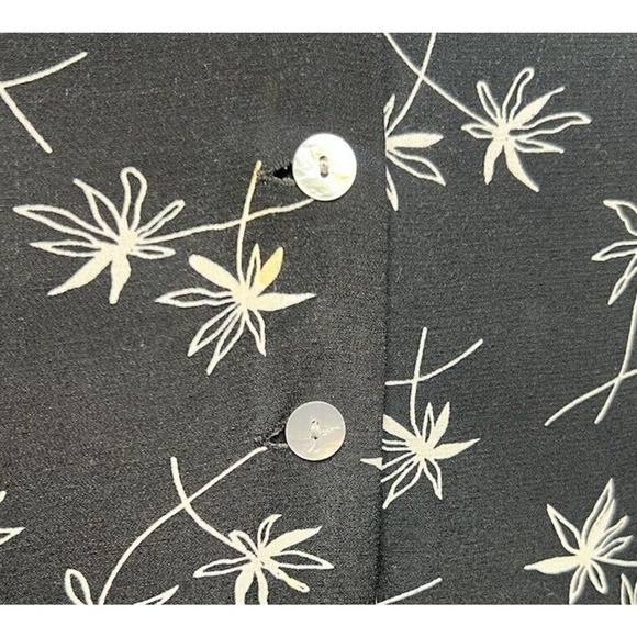 Limited London Paris New York Womens Romper Rayon Black White Floral Summer XS - Picture 5 of 7